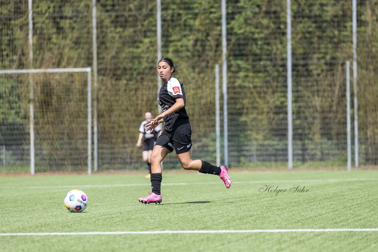 Bild 227 - wBJ SH-Pokalfinale  Holstein-Kiel - SV Viktoria : Ergebnis: 1:0